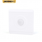 际工 智能感应开关安装方式：86型 工作电压：180-250V/50-60Hz 功率：＜50W 环境温度：-20℃-60℃ 感应范围：圆锥角≤140°3-8m 尺寸：86*86cm